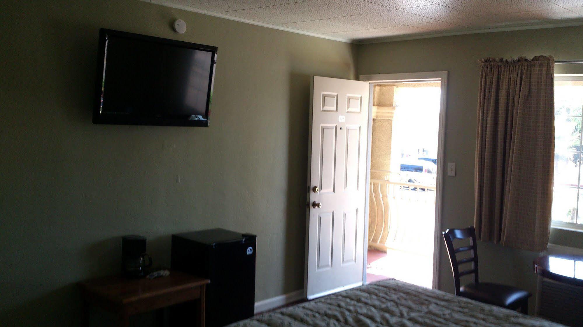 Santa Ana Travel Inn Zewnętrze zdjęcie